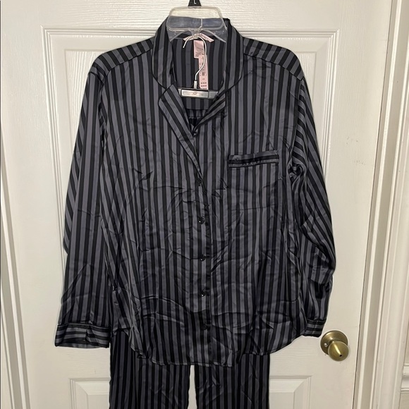 Victoria's Secret Black Striped Pajama Set - Picture 1 of 7